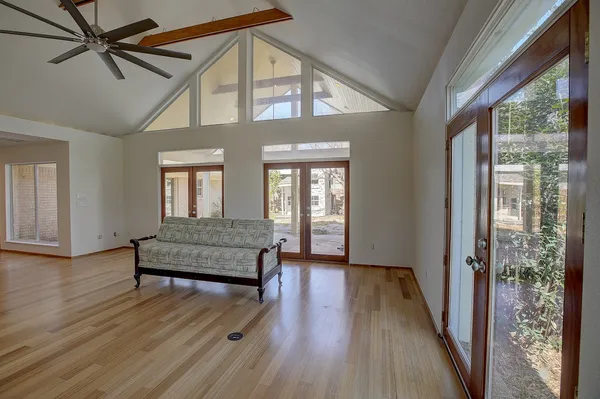 $799,000 | 1607 South Elm Street, Georgetown, TX 78626