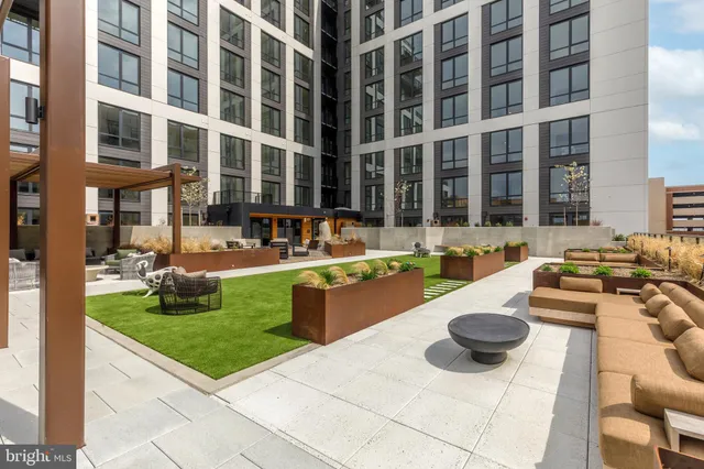 $1,099,000 | 255 West Falls Station Boulevard, Unit 301, Falls Church, VA 22043