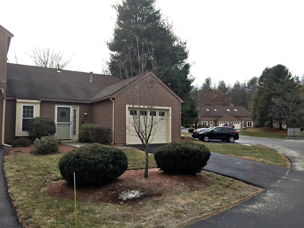 211 Ridgefield Circle, Unit C Clinton, MA 01510 - Photo 1 of 16 Gallery Image 1