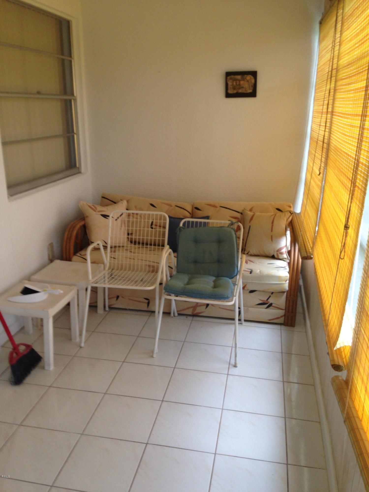 1098 Wolverton East, Unit E Boca Raton, FL 33434 - Photo 10 of 10 patio