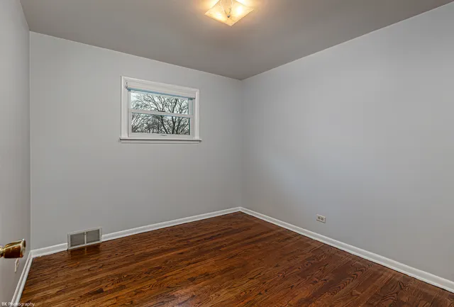 $2,600 | 6645 Riverside Drive, Tinley Park, IL 60477