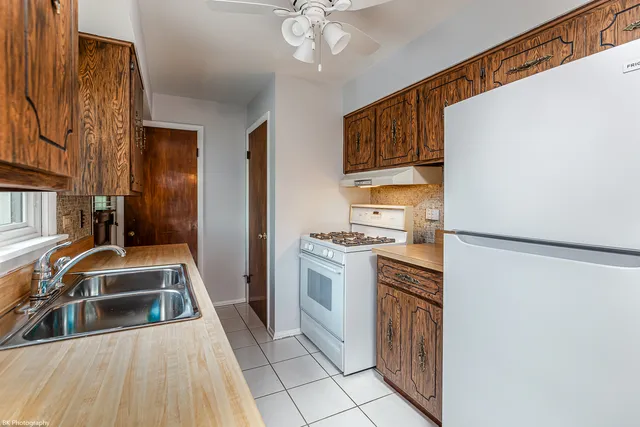 $2,600 | 6645 Riverside Drive, Tinley Park, IL 60477