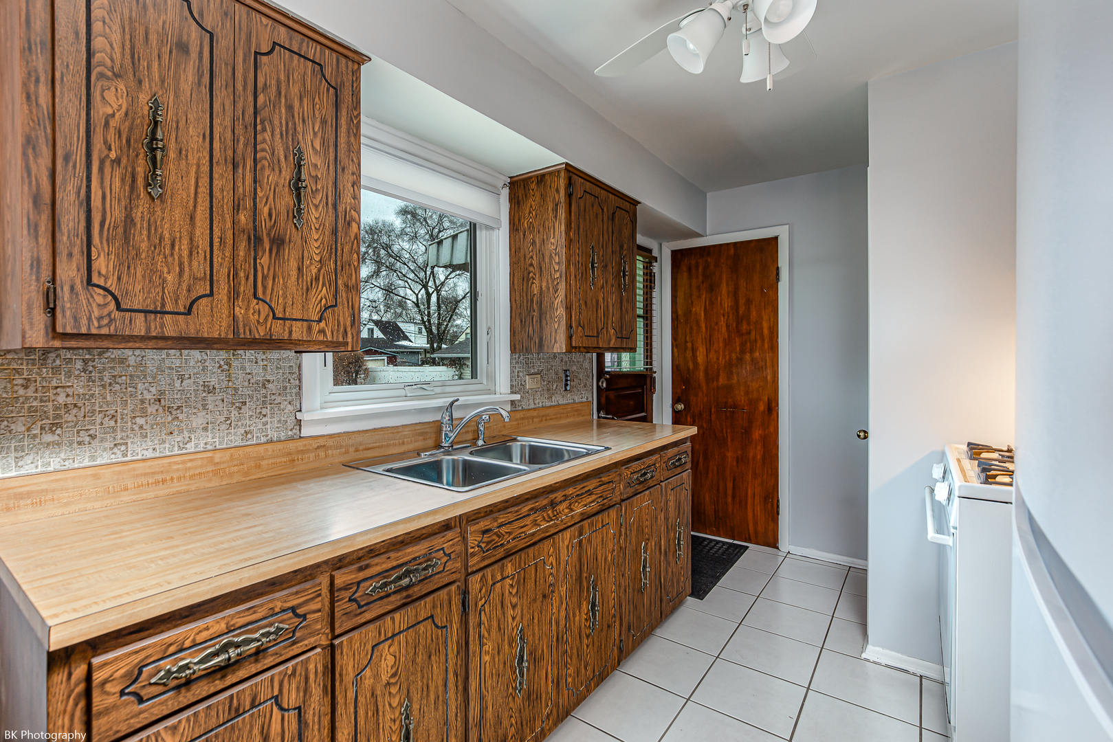 6645 Riverside Drive Tinley Park, IL 60477 - Photo 6 of 19