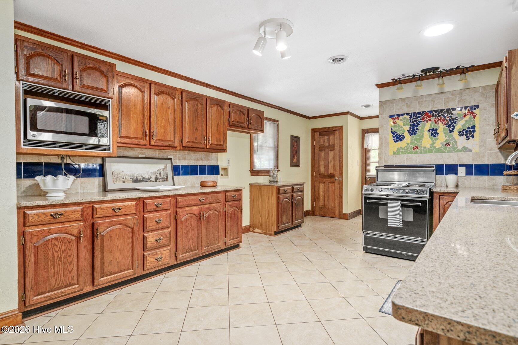 586 Northwoods Country Road Tarboro, NC 27886 - Photo 8 of 19 009-586NorthwoodsCountryRoad-Tarboro-NC-