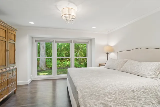 $899,000 | 39 Warrington Drive, Lake Bluff, IL 60044