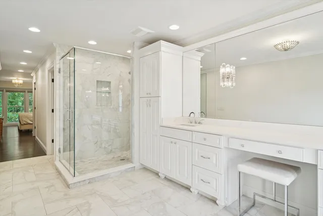 $899,000 | 39 Warrington Drive, Lake Bluff, IL 60044