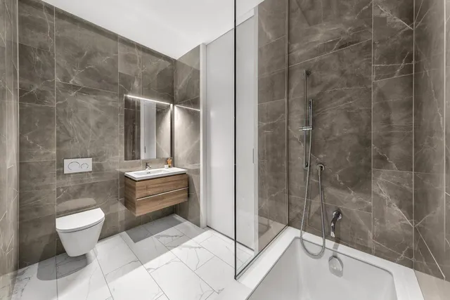 $4,250,000 | 80 East 10th Street, Unit 3W | Greenwich Village