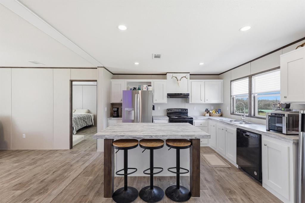 7553 Hutcheson Hill Road Springtown, TX 76082 - Photo 13 of 40 Kitchen island