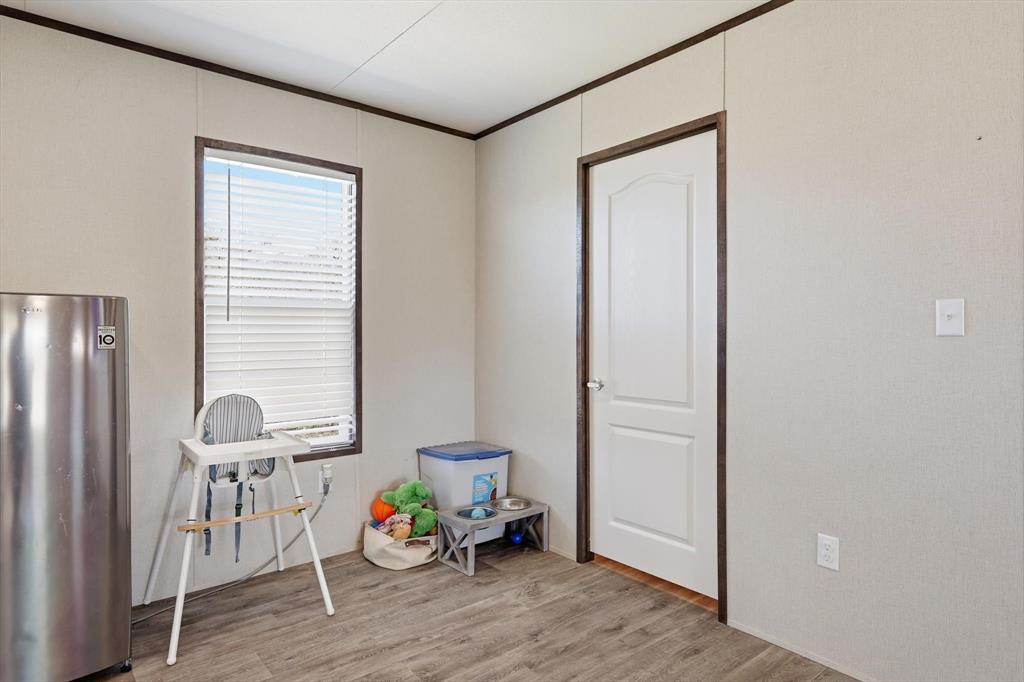 7553 Hutcheson Hill Road Springtown, TX 76082 - Photo 31 of 40 kitchen nook