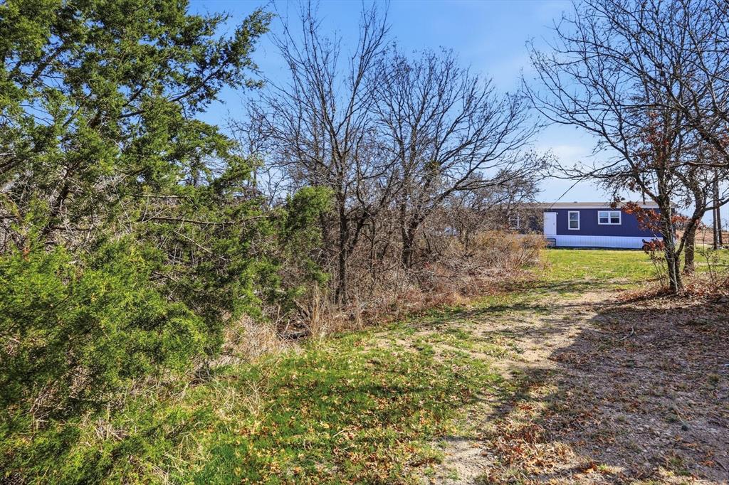 7553 Hutcheson Hill Road Springtown, TX 76082 - Photo 38 of 40