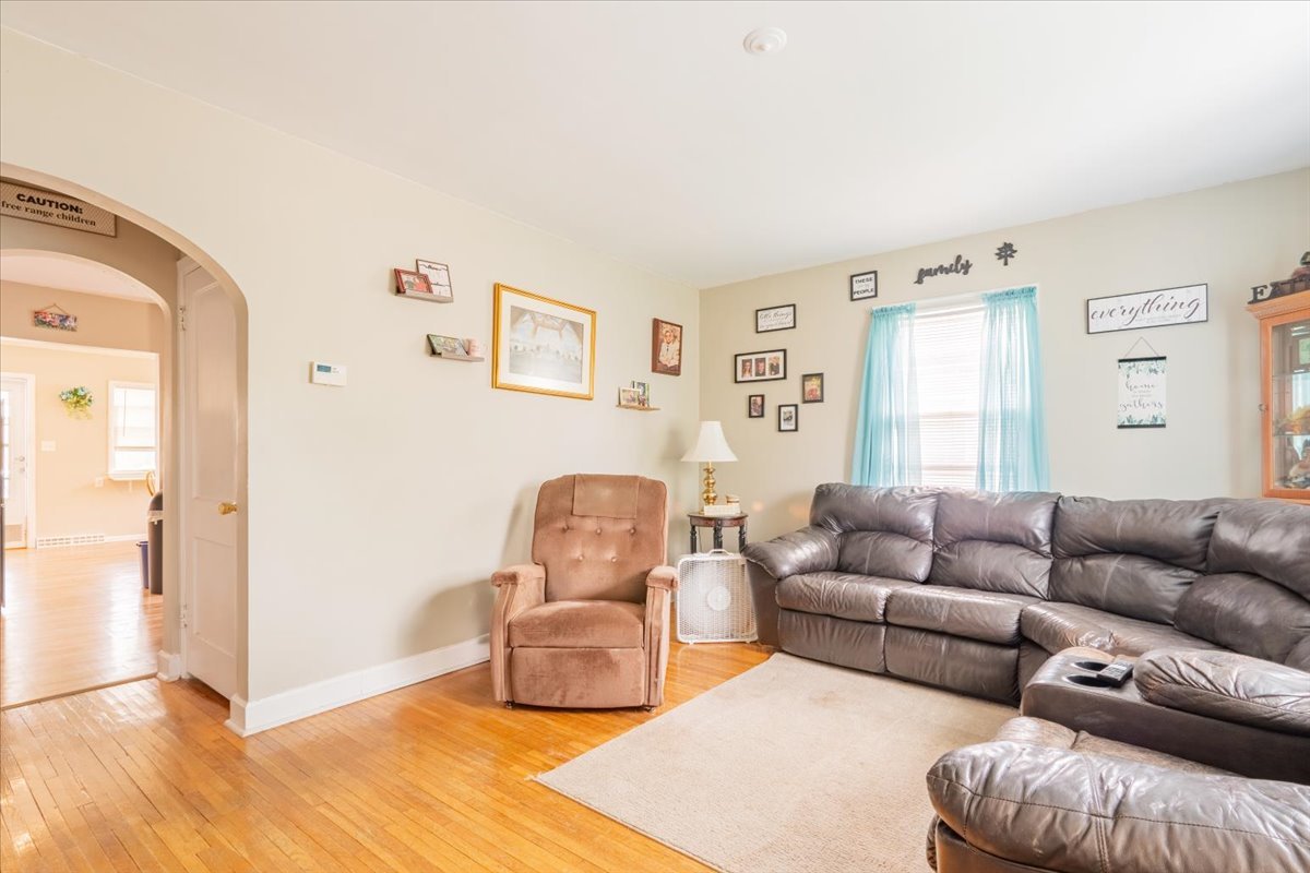 1012 North Linden Street Normal, IL 61761 - Photo 2 of 26 Gallery Image 2