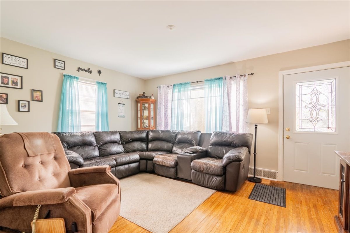 1012 North Linden Street Normal, IL 61761 - Photo 9 of 26 Gallery Image 9