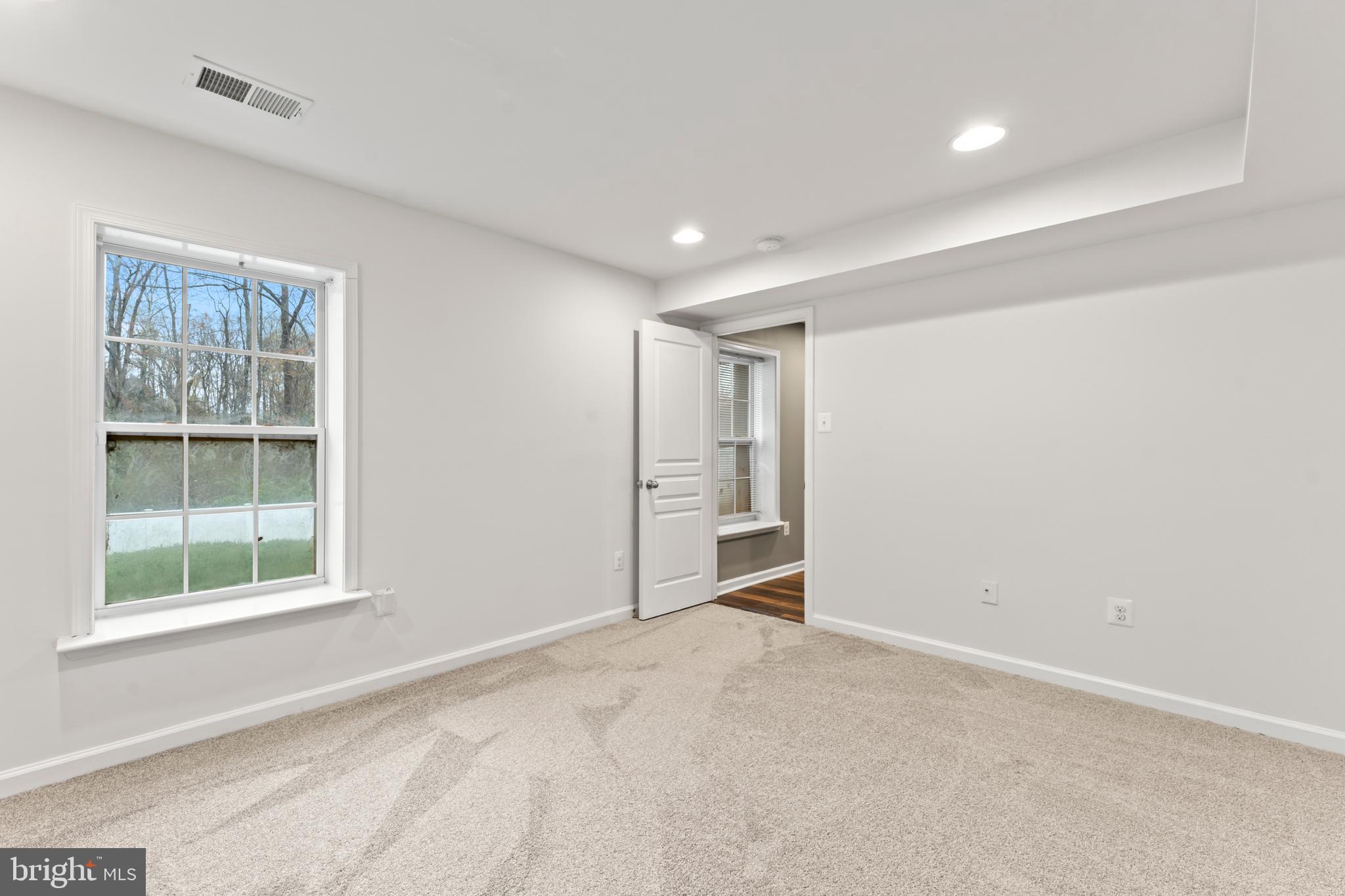 6319 Seton Ridge Drive Baltimore, MD 21207 - Photo 36 of 39 Basement Bedroom #4