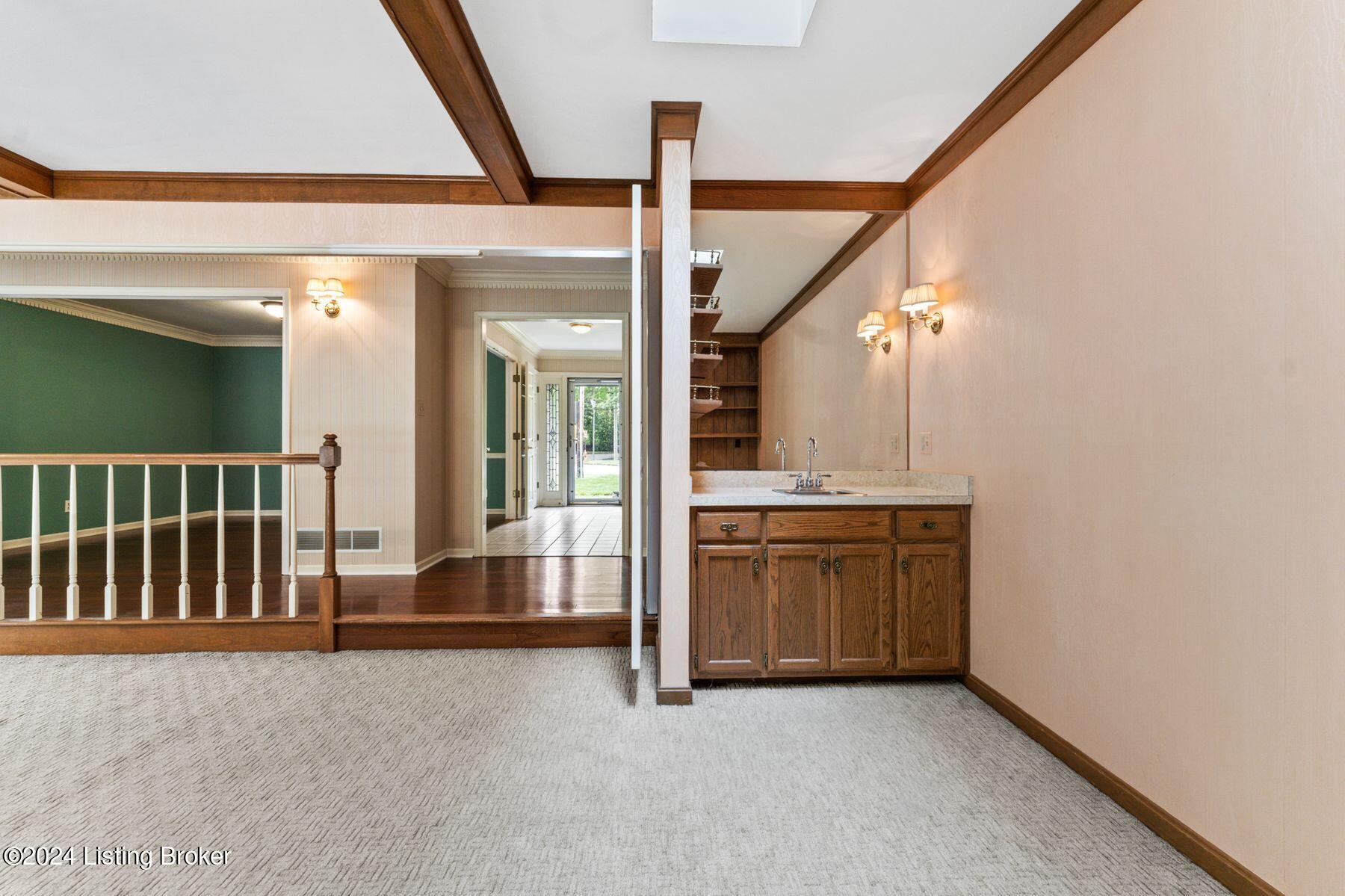 2625 Lexington Road Louisville, KY 40206 - Photo 6 of 41 photo_online_012