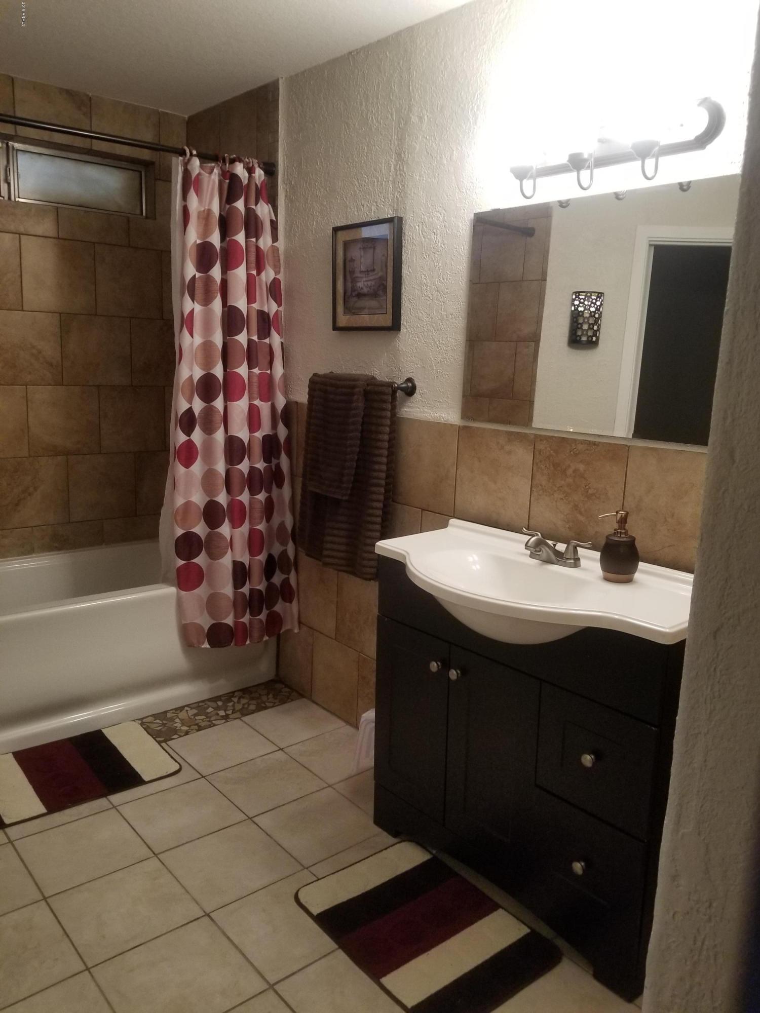 8771 West Ocotillo Road Glendale, AZ 85305 - Photo 16 of 24 20181007_172246