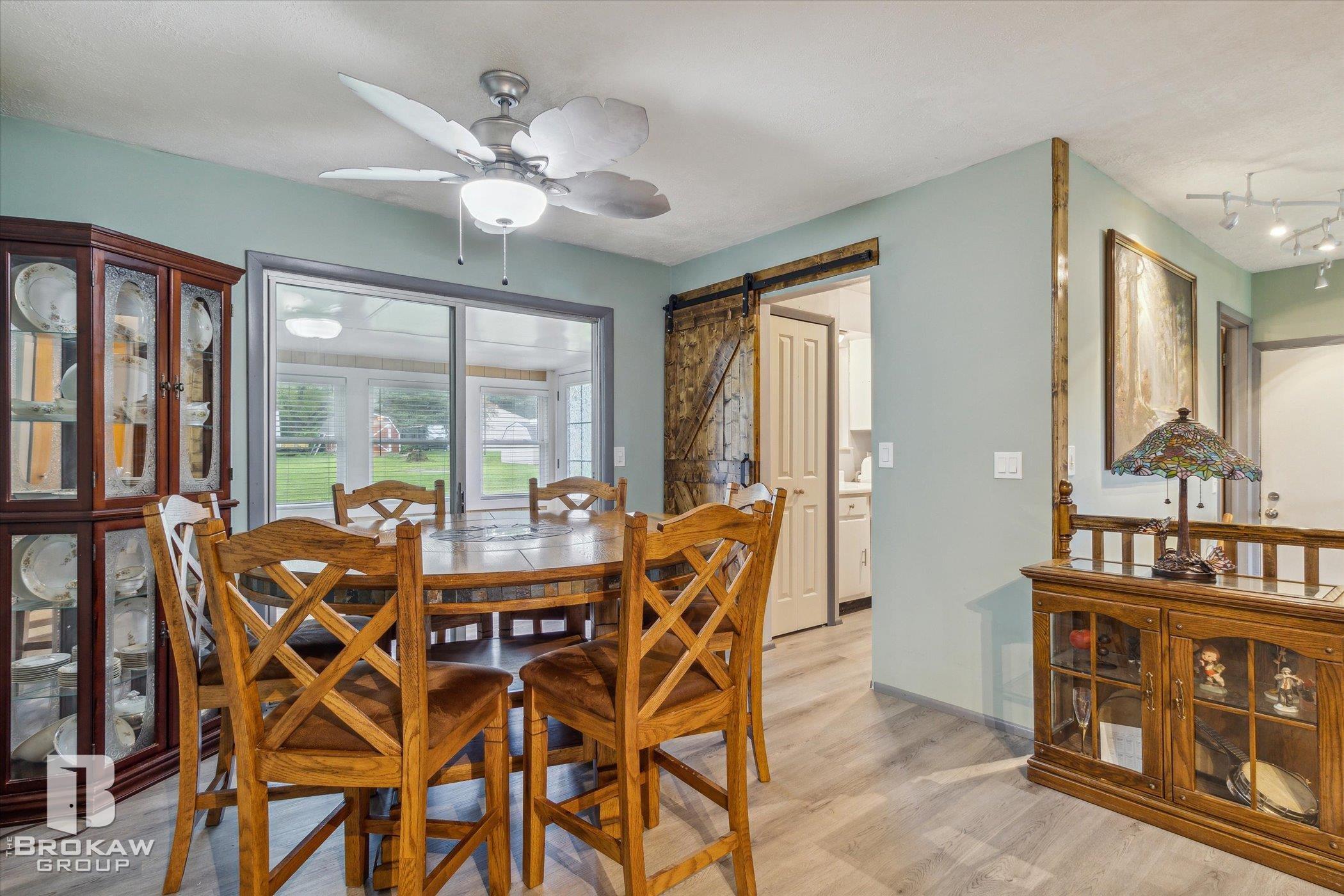 16384 South Seymour Road Linden, MI 48451 - Photo 10 of 39 50153533-8b2531b5-7b01-4314-af59-8e785ec8b4e9.JPG