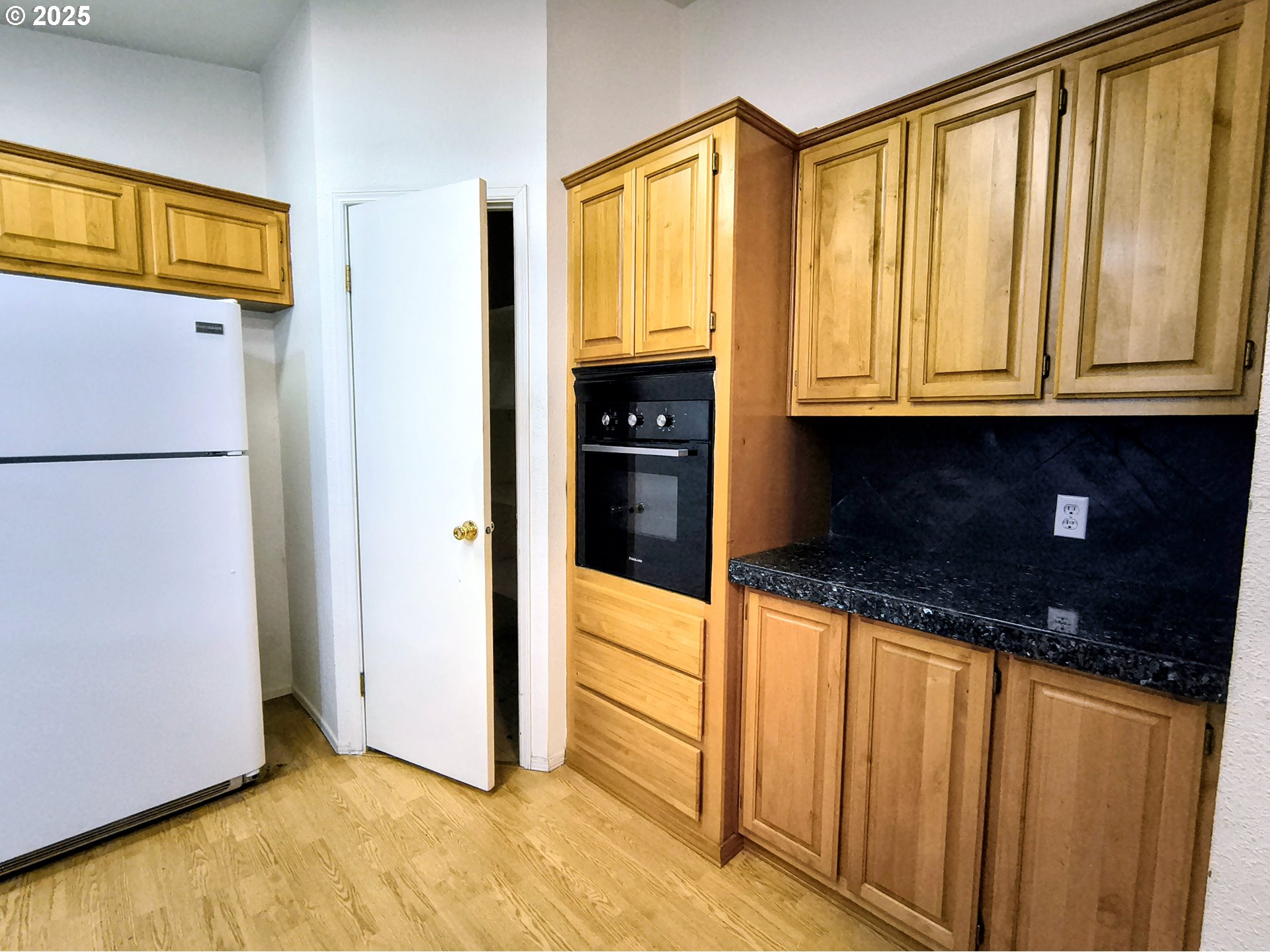 180 Twin Oaks Loop Winston, OR 97496 - Photo 10 of 21