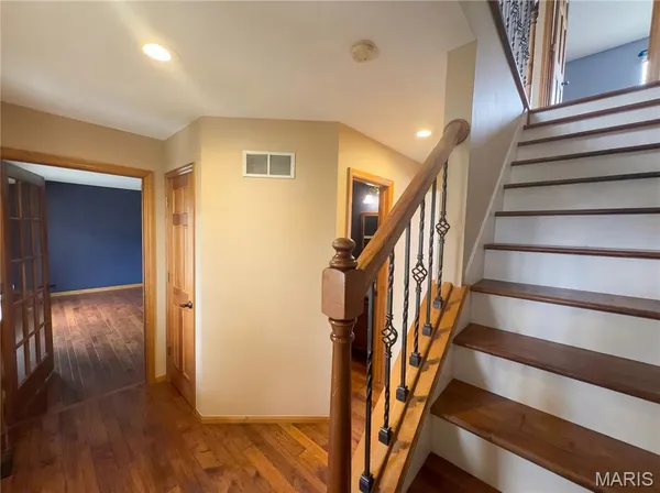 $420,000 | 7 Shetland Pony Court, St. Peters, MO 63376