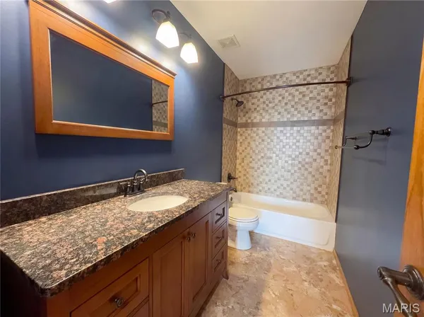 $420,000 | 7 Shetland Pony Court, St. Peters, MO 63376