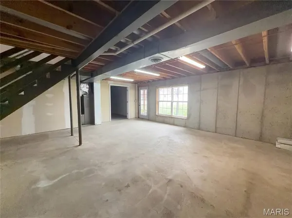 $420,000 | 7 Shetland Pony Court, St. Peters, MO 63376