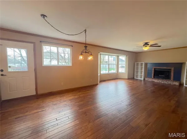 $420,000 | 7 Shetland Pony Court, St. Peters, MO 63376