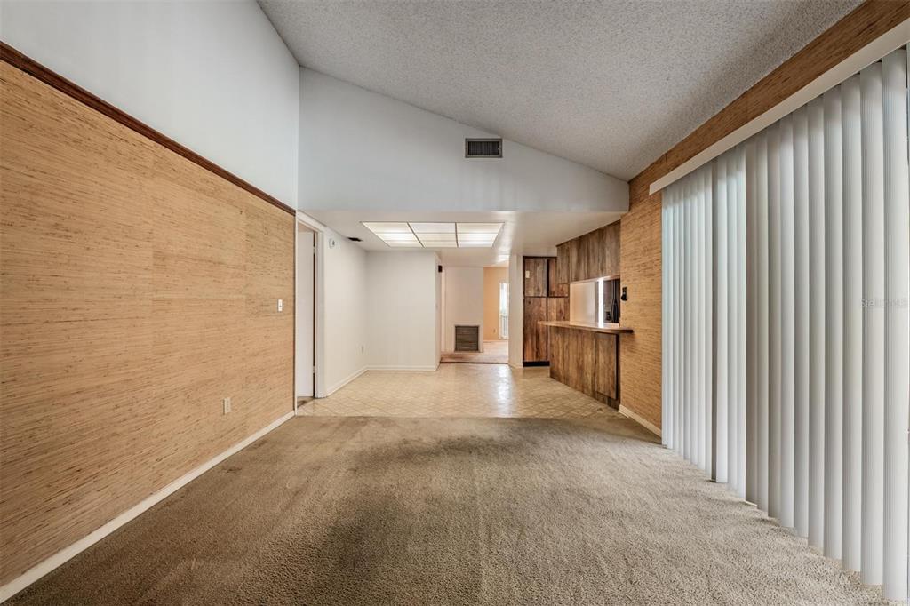 3916 Casaba Loop Valrico, FL 33596 - Photo 16 of 38