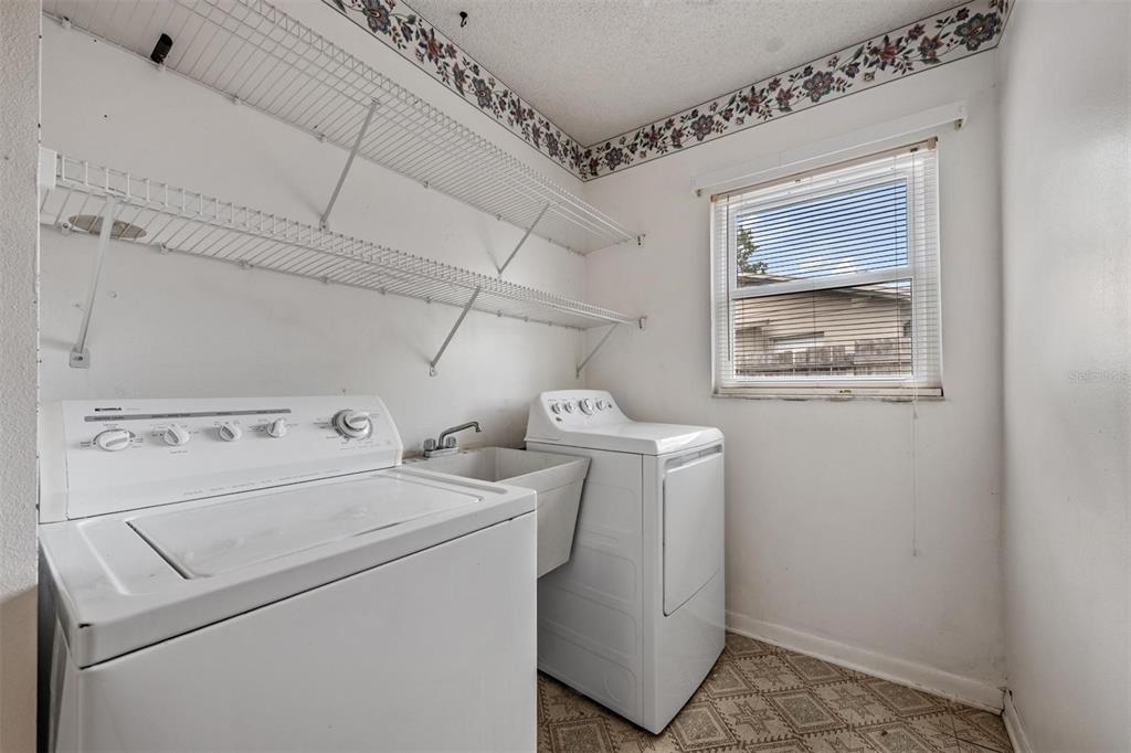 3916 Casaba Loop Valrico, FL 33596 - Photo 31 of 38