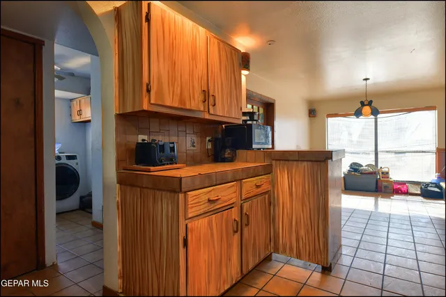 $450,000 | 395 Gabaldon Road, Anthony, NM 88021