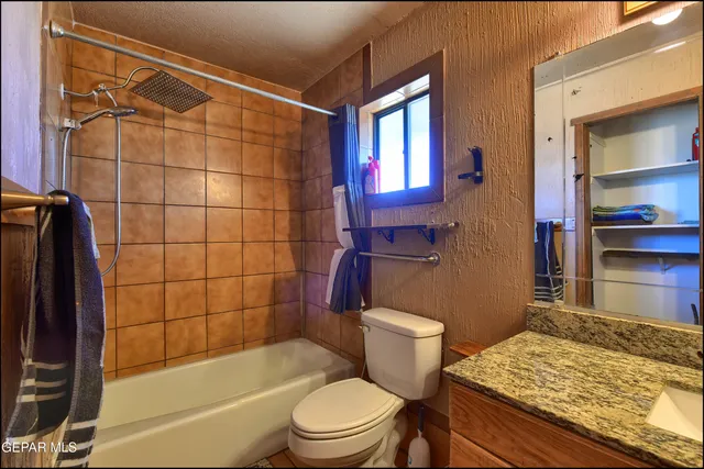 $450,000 | 395 Gabaldon Road, Anthony, NM 88021