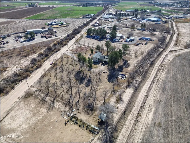 $450,000 | 395 Gabaldon Road, Anthony, NM 88021