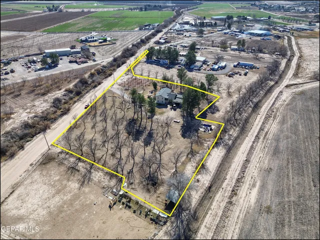 $450,000 | 395 Gabaldon Road, Anthony, NM 88021