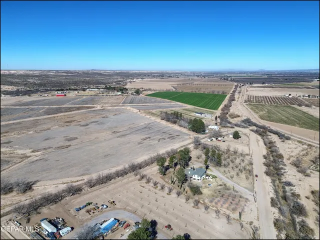 $450,000 | 395 Gabaldon Road, Anthony, NM 88021