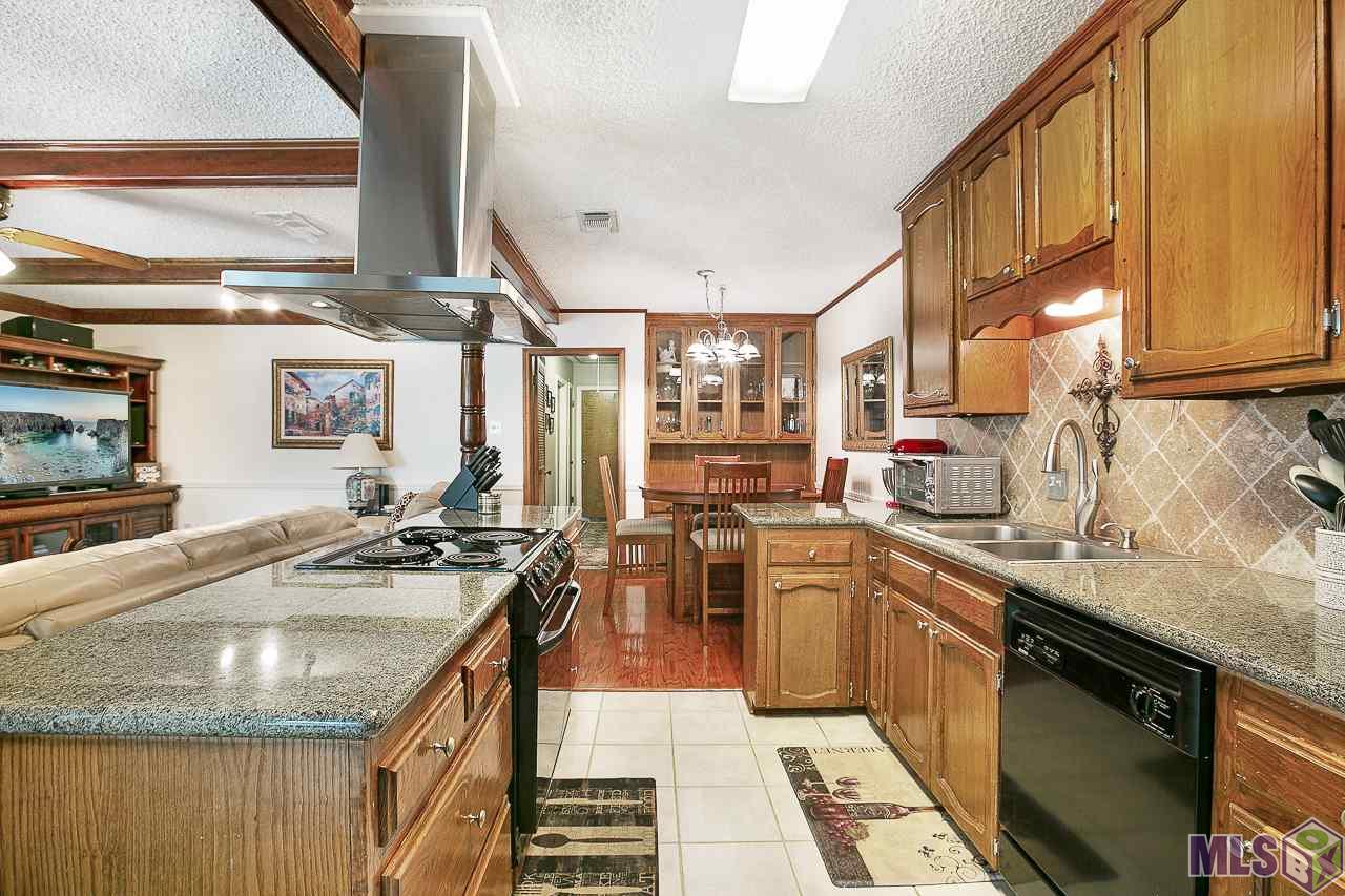 1877 Stonegate Court Baton Rouge, LA 70815 - Photo 8 of 25 Gallery Image 8