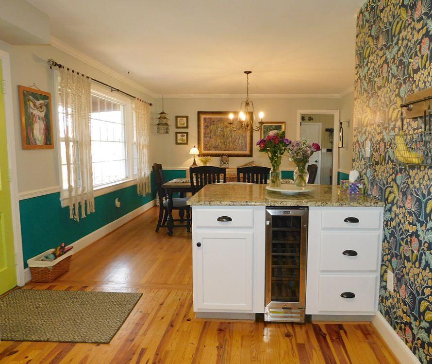 2007 Darlington Road Southwest Roanoke, VA 24018 - Photo 16 of 52 Kitchen to Dining