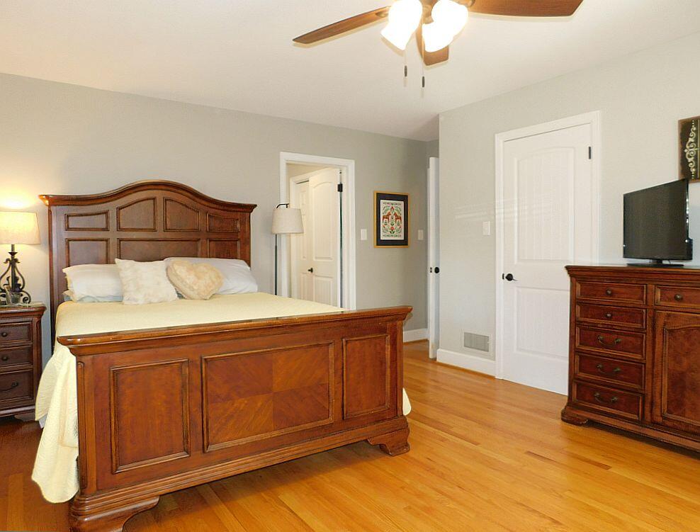 2007 Darlington Road Southwest Roanoke, VA 24018 - Photo 27 of 52 Primary Bedroom