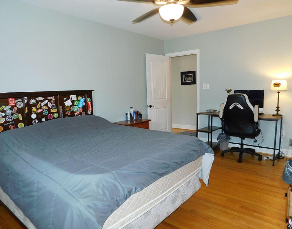 2007 Darlington Road Southwest Roanoke, VA 24018 - Photo 32 of 52 Third Bedroom
