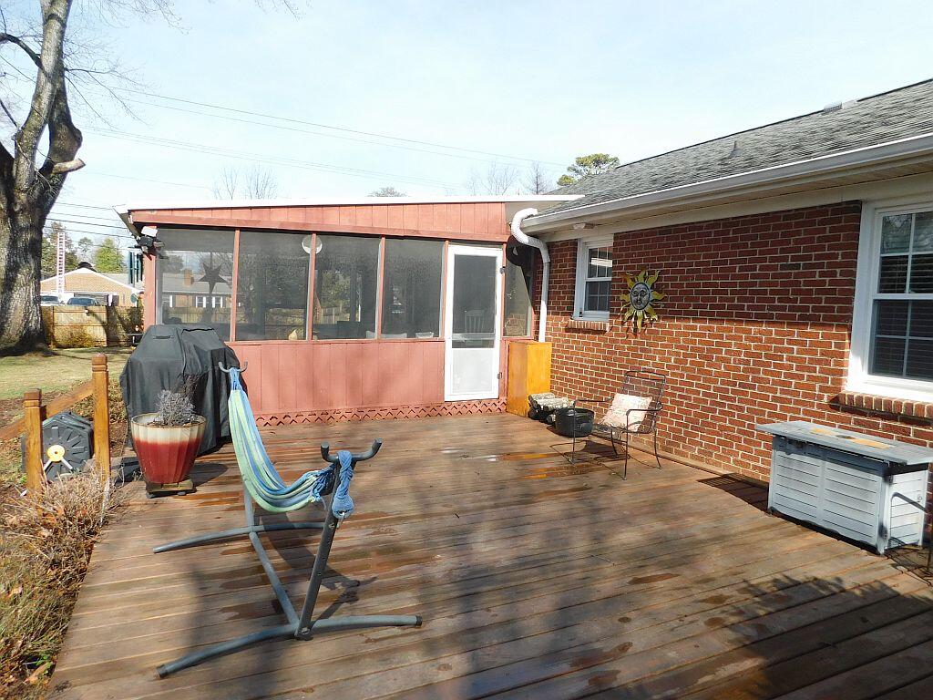2007 Darlington Road Southwest Roanoke, VA 24018 - Photo 47 of 52 Deck