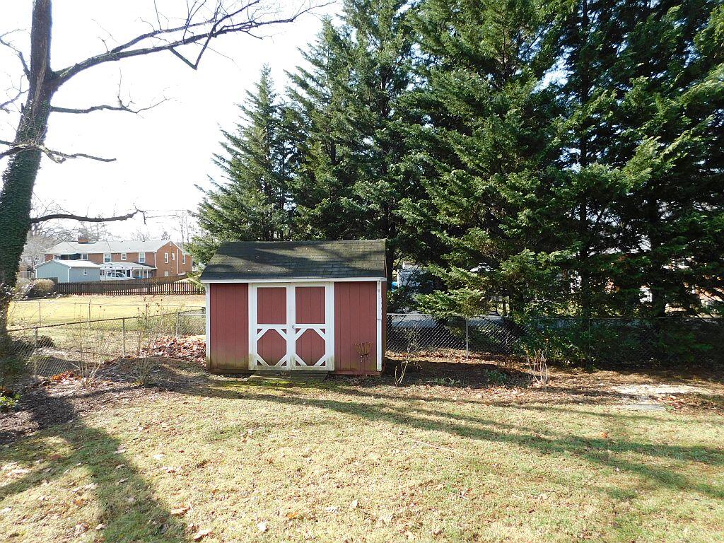 2007 Darlington Road Southwest Roanoke, VA 24018 - Photo 51 of 52 Shed