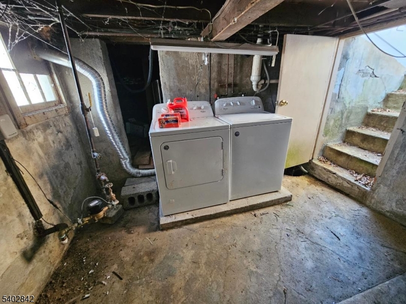 29 Ideal Street Gillette, NJ 07933 - Photo 10 of 25 a utility room with dryer and washer