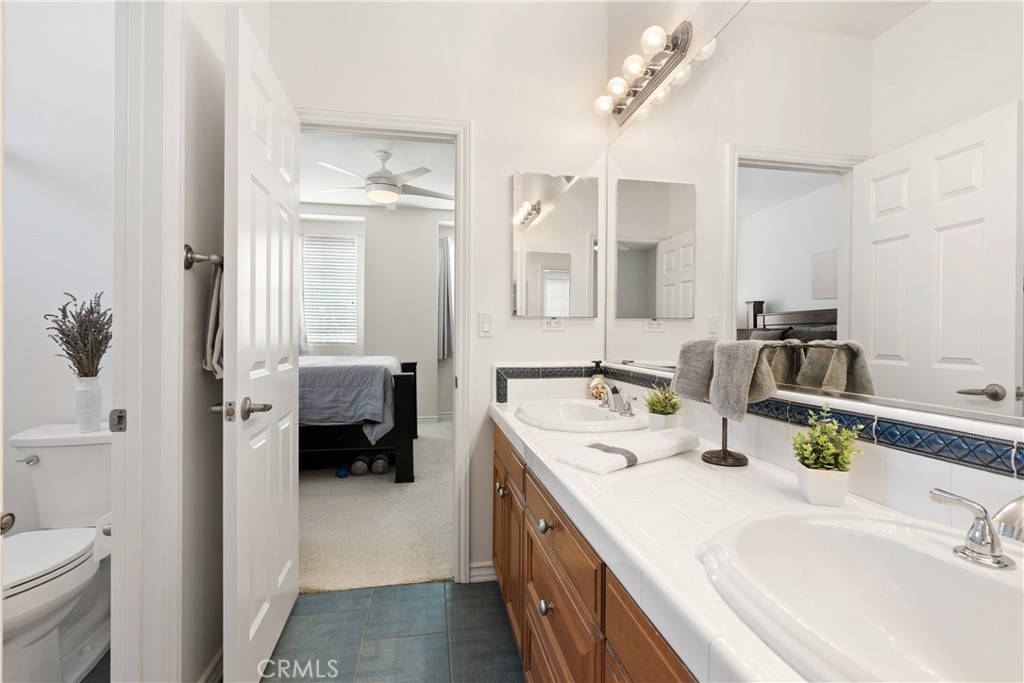 2472 Highwood Road Orange, CA 92867 - Photo 29 of 36 Jack & Jill Bathroom