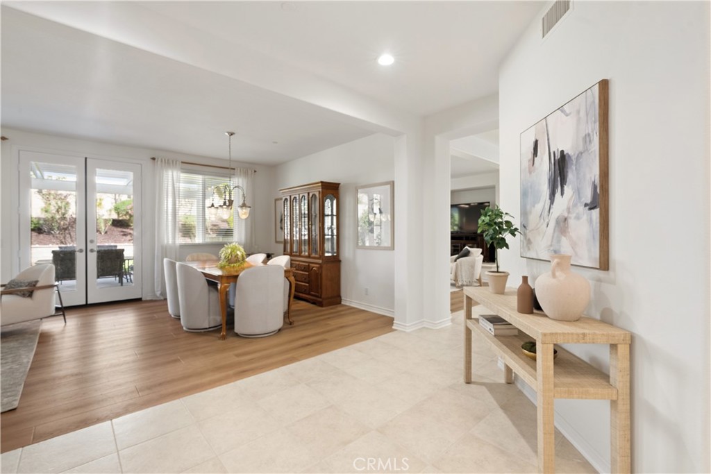 2472 Highwood Road Orange, CA 92867 - Photo 7 of 36
