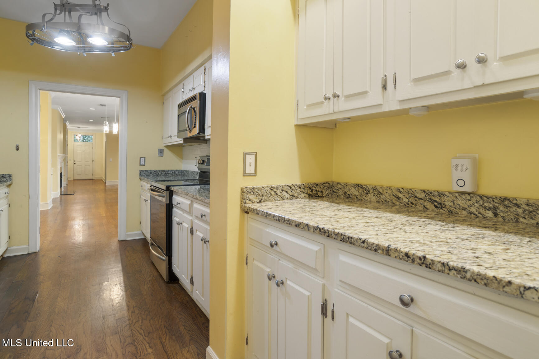 246 Eastbrooke Street Jackson, MS 39216 - Photo 25 of 28 246 Eastbrook-24