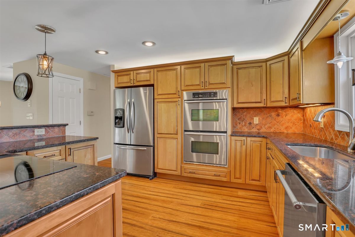 58 School House Road Wallingford, CT 06492 - Photo 12 of 35