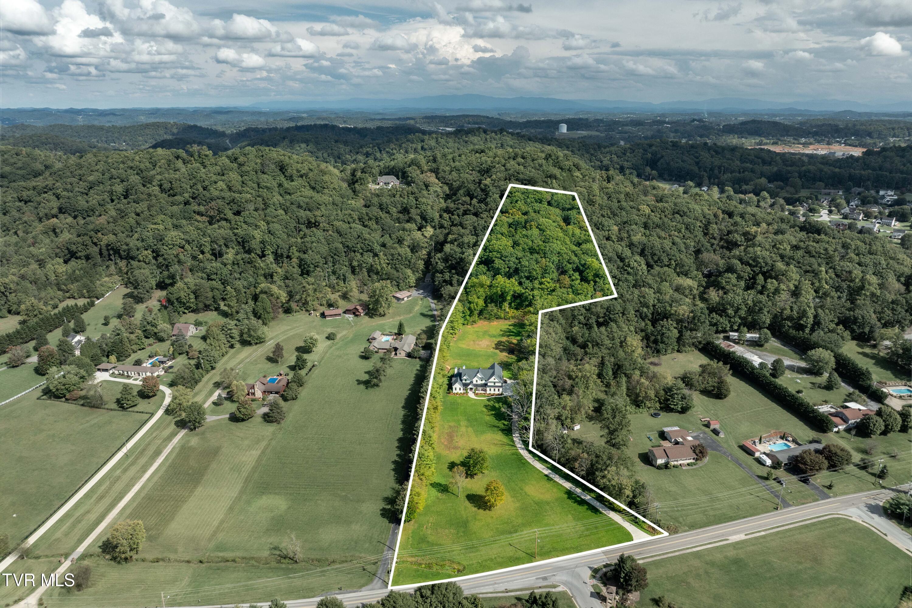 2333 Rock Springs Road Kingsport, TN 37664 - Photo 10 of 165 2333 Rock Springs Road (1 of 169)