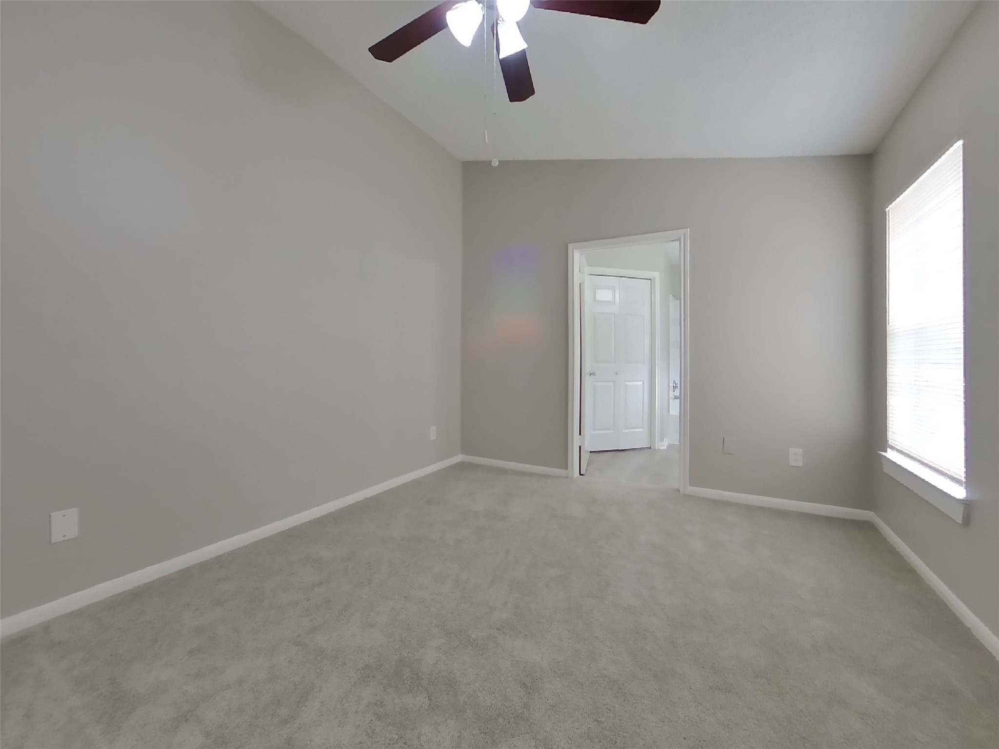 3135 Kelling Street Houston, TX 77045 - Photo 8 of 15