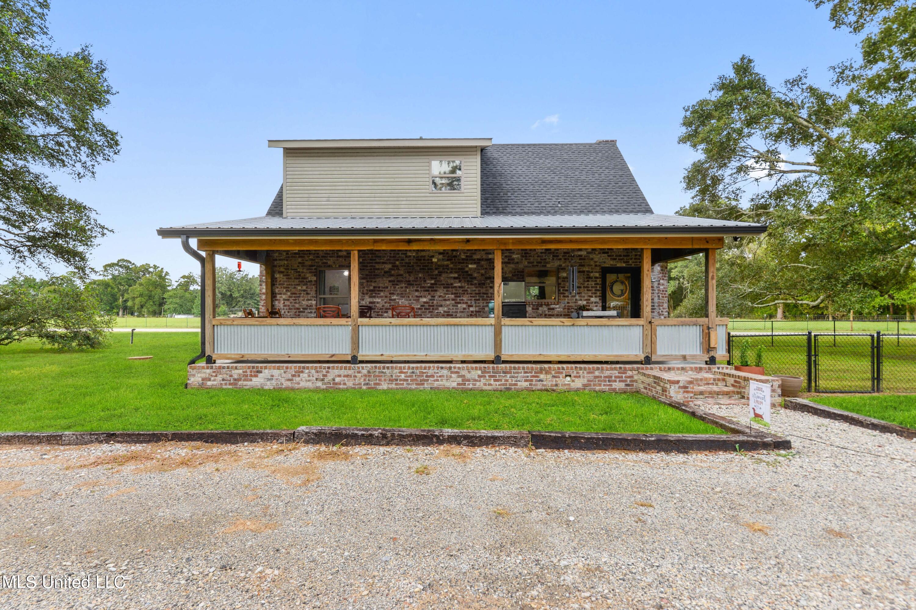 25905 Leetown Road Picayune, MS 39466 - Photo 25 of 36 025