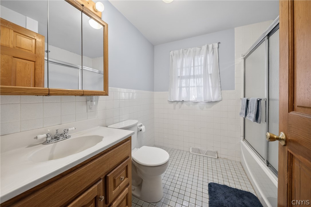 108 Richards Road Camillus, NY 13031 - Photo 24 of 37
