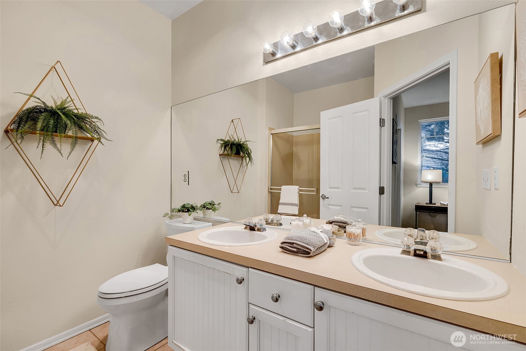 1500 South 18th Street, Unit H101 Renton, WA 98055 - Photo 20 of 37