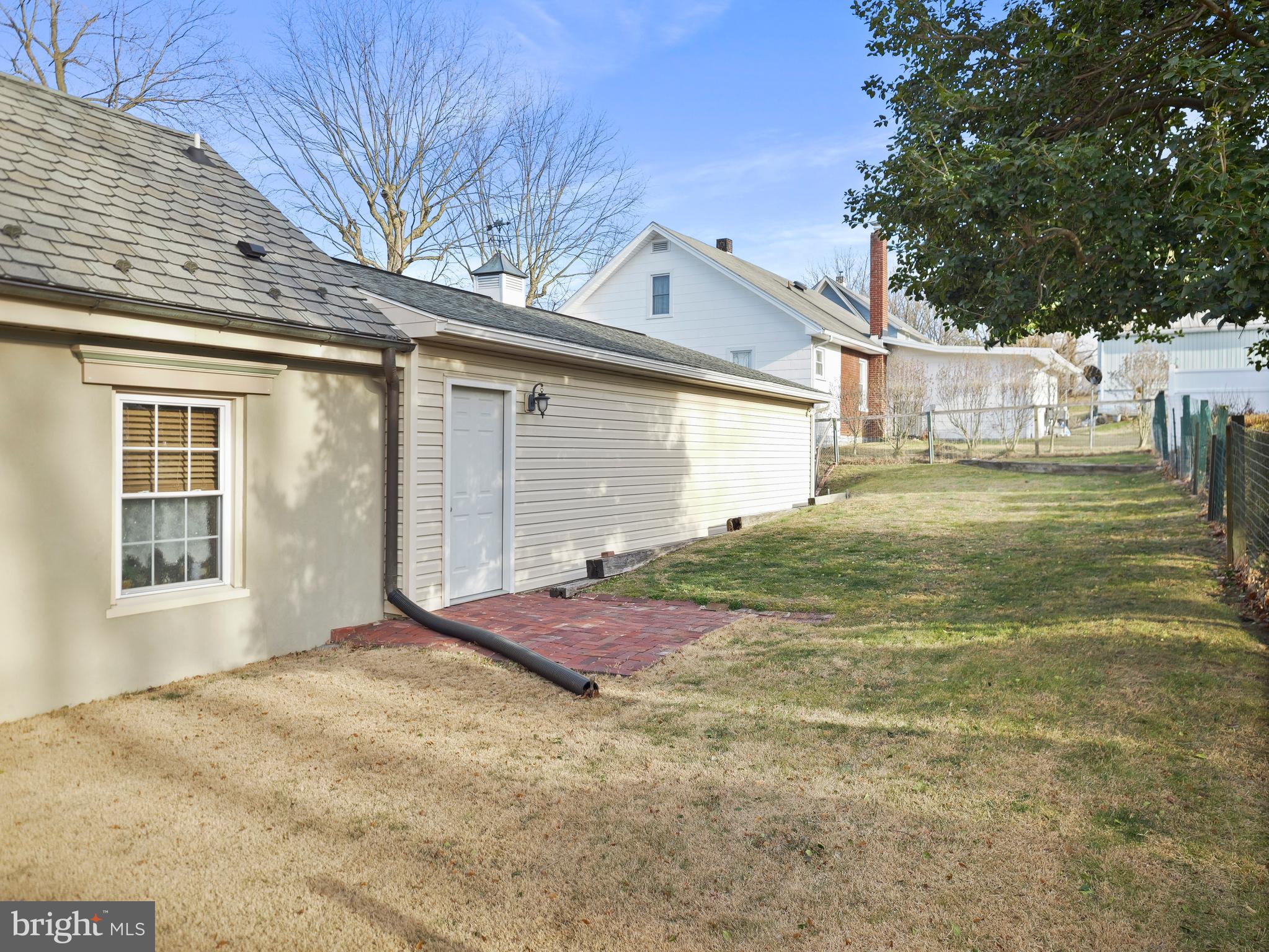 503 South Potomac Street Waynesboro, PA 17268 - Photo 27 of 36 a backyard of a house