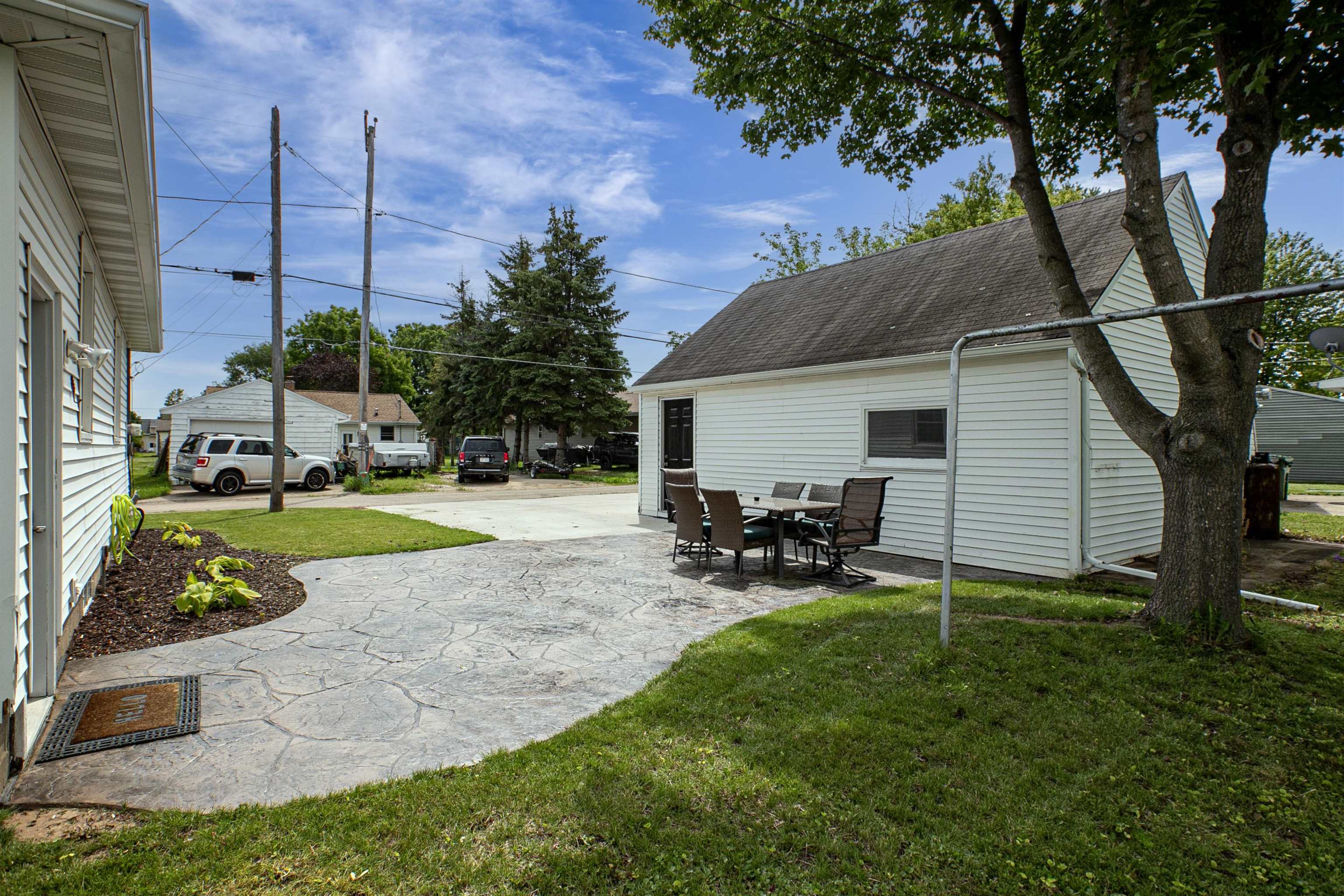 209 East 2nd Street Kimberly, WI 54136 - Photo 10 of 25